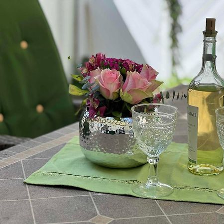 Ferienwohnung Noor Mitten In Der Eckernfoerder Altstadt Exterior foto