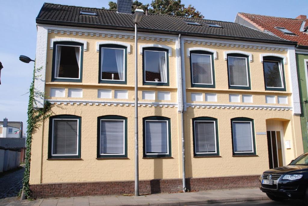 Ferienwohnung Noor Mitten In Der Eckernfoerder Altstadt Exterior foto